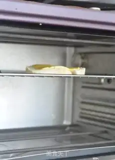 Make Spring garden sandwich step 3