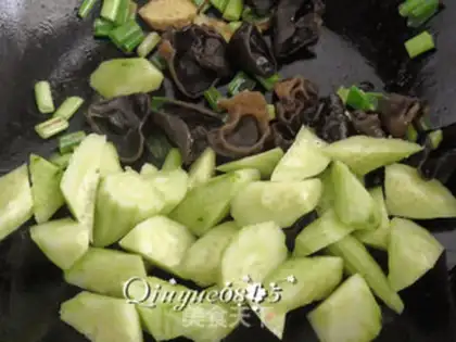 Make Egg cucumber fried wood step 7
