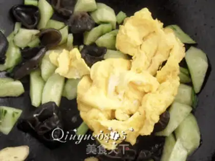 Make Egg cucumber fried wood step 8