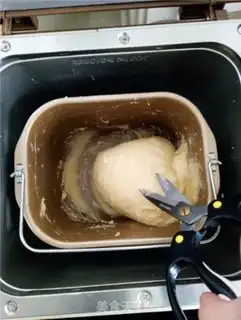 Make Honey potato bread step 1
