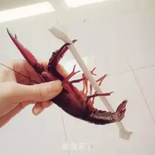 Make Spicy lobster step 1