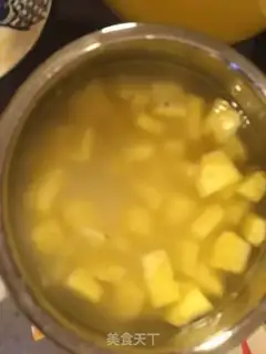 Make Pineapple beans step 1