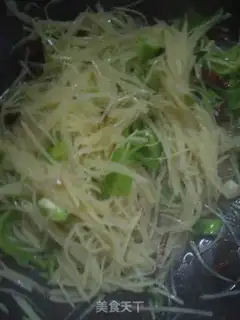 Make Spicy potatoes step 1