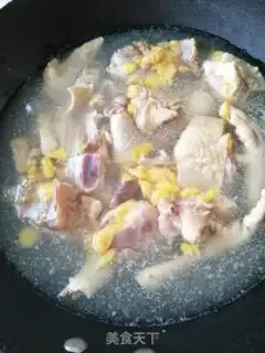 Make The chicken soup step 2