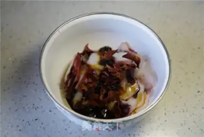 Make Roast octopus feet step 2