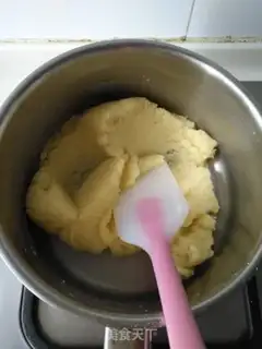 Make Salted caramel ice cream puff step 9