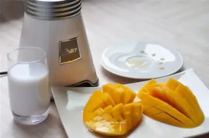 Make Mango coconut juice step 0