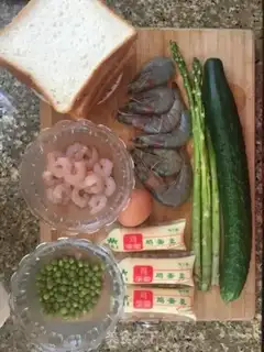 Make Oki shrimp and shrimp toast step 0