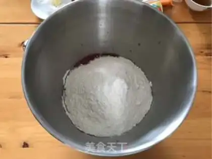 Make Tomato egg toast step 1