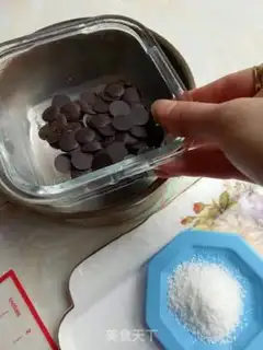 Make Chocolate bananas step 1