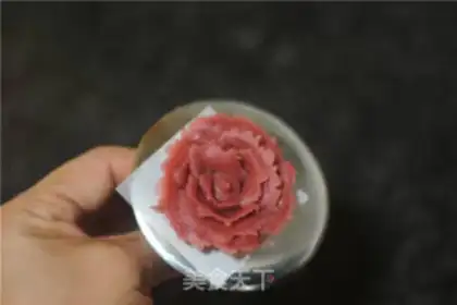 Make Almond rose cookies step 14