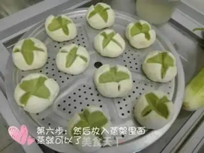 Make Two-colored buns of juice step 5