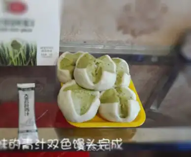 Make Two-colored buns of juice step 6