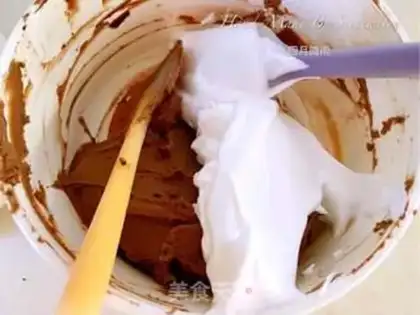 Make Sach cake step 10