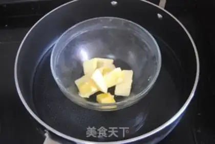 Make The blueberry poaching top step 4