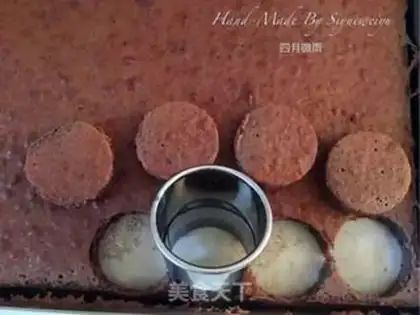 Make Sach cake step 14