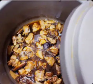 Make Yellow chicken step 3