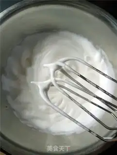 Make Strawberry cream cake step 6