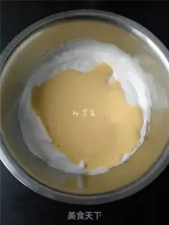 Make Strawberry cream cake step 8