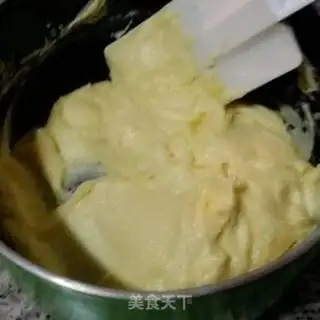 Make Cracky Viennese almond cake step 13