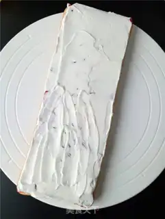 Make Strawberry cream cake step 18