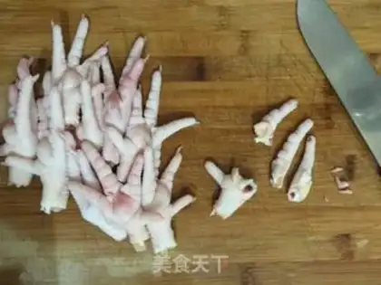 Make Wood-eared chicken feet step 5
