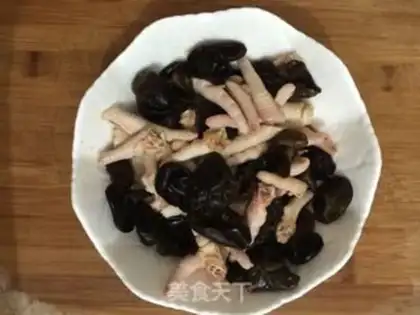Make Wood-eared chicken feet step 8