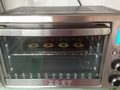 Make Lemon doughnut cake step 7