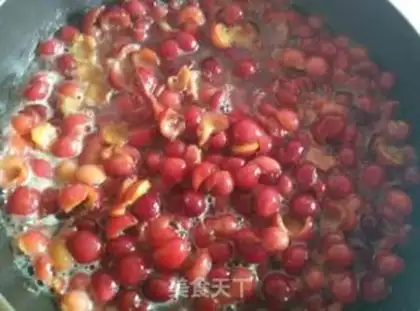 Make Cherry cupcakes step 3