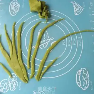 Make Chip orchid cookies step 12