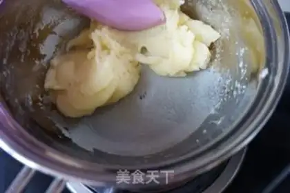Make Butter and fruit puffs step 4