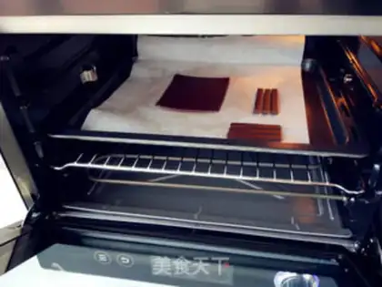 Make Coco Piano Cake step 17