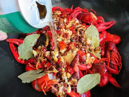 Make Spicy crawfish step 10