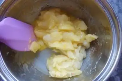 Make Butter and fruit puffs step 6