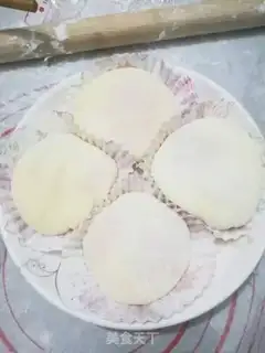 Make Mango Snowmen step 5