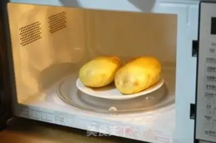 Make Sausage roasted potatoes step 1