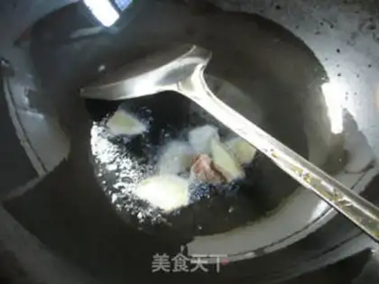 Make Flaming clams and shrimp step 1