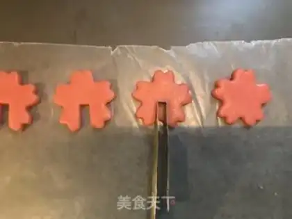 Make Sakura Cup crackers step 10