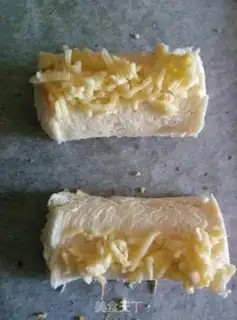 Make Cheese hot dog toast step 4