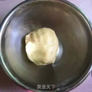 Make A flower-cracker step 3