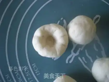 Make Double blueberry cake rolls step 15