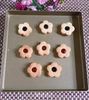 Make A flower-cracker step 10