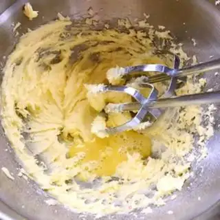 Make Double-coloured cookies step 2