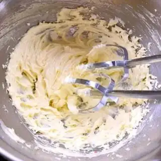 Make Double-coloured cookies step 3