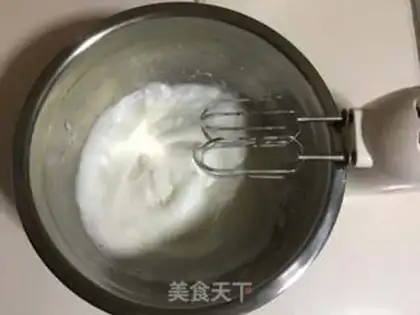 Make Black sesame sauce twirl cake step 5