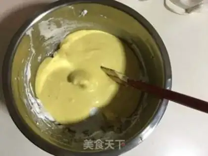Make Black sesame sauce twirl cake step 8