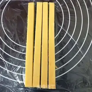 Make Double-coloured cookies step 11