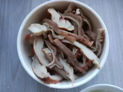 Make Spicy potato chips for a pig step 0