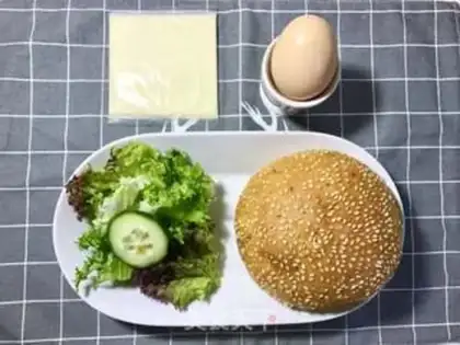 Make Burgers full of eggs step 0