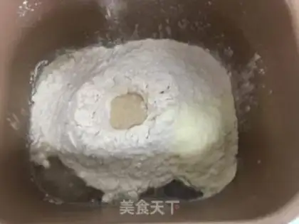 Make Sausage salad bread step 0